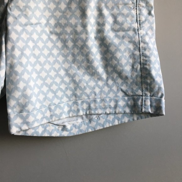 ⚪ 3/$15 GAP Girlfriend lattice pattern 6" Shorts - Picture 8 of 12